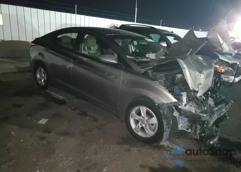 2015 Hyundai Elantra Se z USA, uszkodzony, nr VIN 5NPDH4AE7FH648622